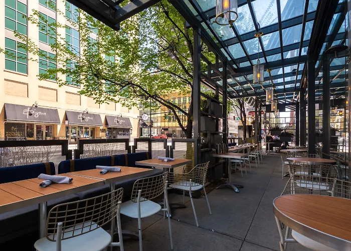 Hotel Eurostars Magnificent Mile 4*