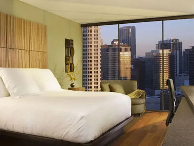 Hotel Eurostars Magnificent Mile 4*