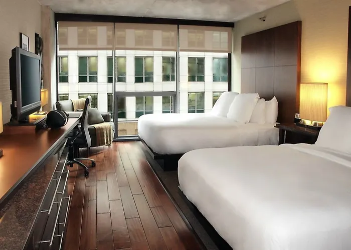 Hotel Eurostars Magnificent Mile 4*